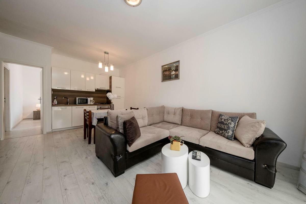 Banjol Apartman Jasmina מראה חיצוני תמונה