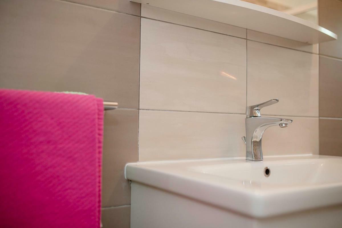 Banjol Apartman Jasmina מראה חיצוני תמונה