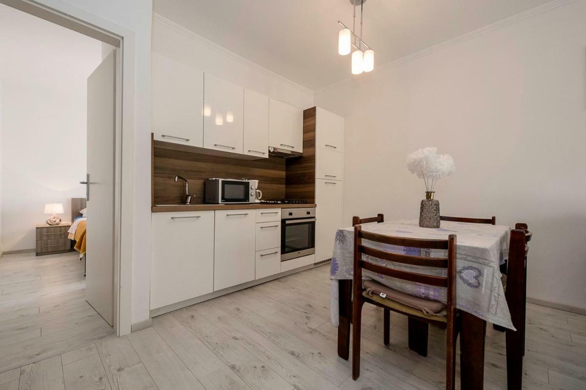Banjol Apartman Jasmina מראה חיצוני תמונה