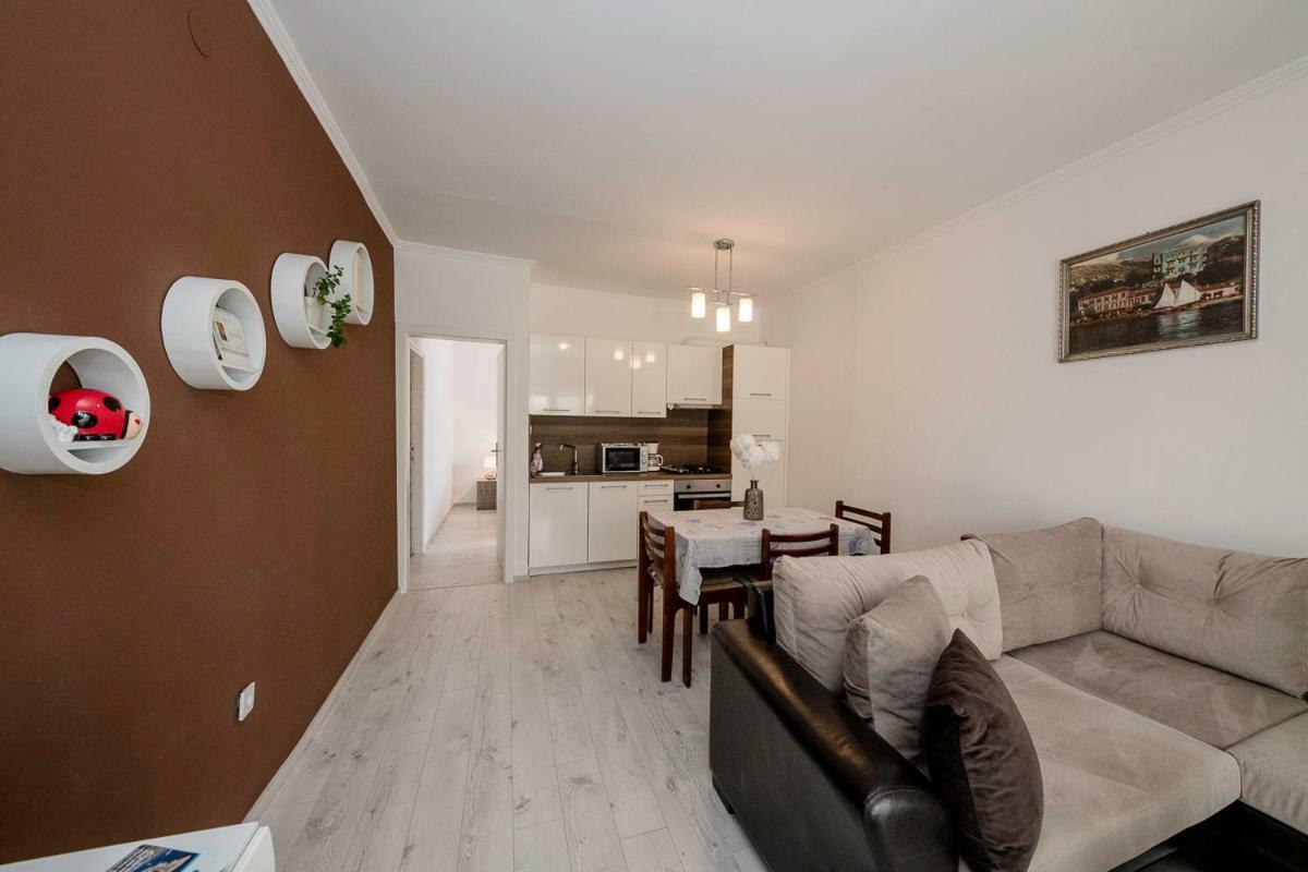 Banjol Apartman Jasmina מראה חיצוני תמונה