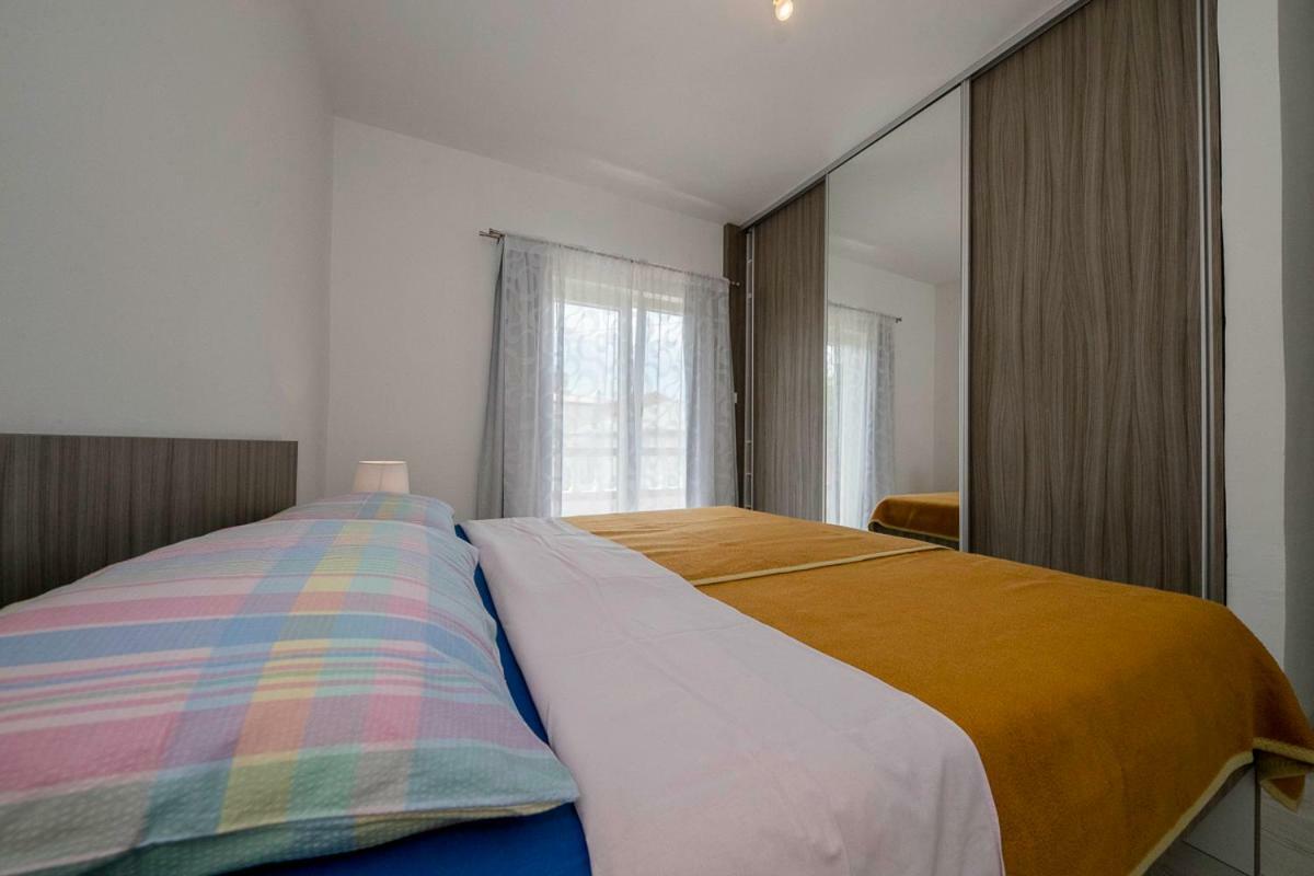 Banjol Apartman Jasmina מראה חיצוני תמונה